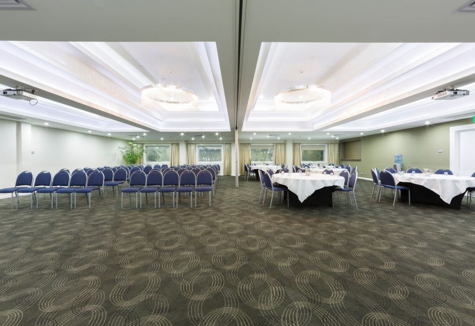 Pavilion on Northbourne Hotel Over view