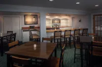 Surfside Hotel and Suites - bar