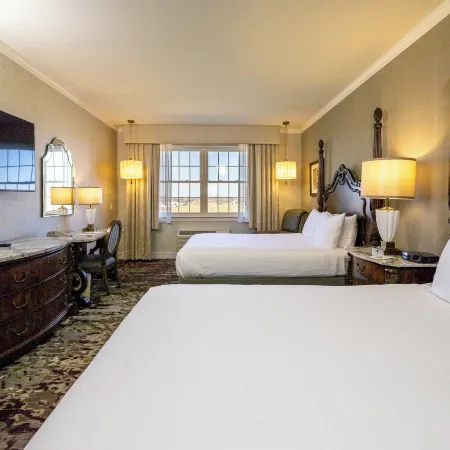 Amish View Inn & Suites