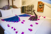 Moonshine Uroa Boutique Hotel