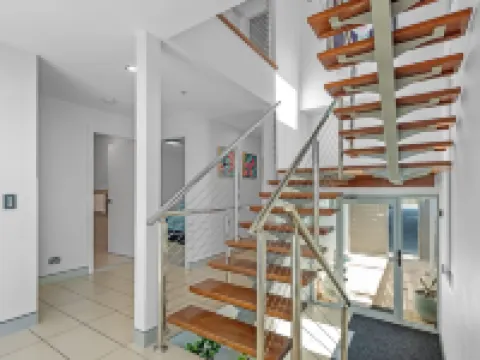 Proximity Waterfront Apartments Hotels in Redcliffe