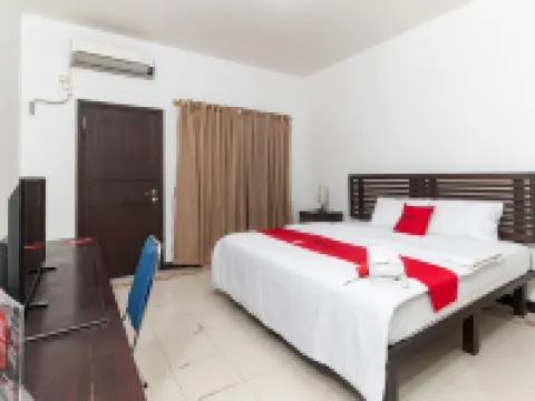 RedDoorz Near Bahu Mall Manado Hotels in Malalayang