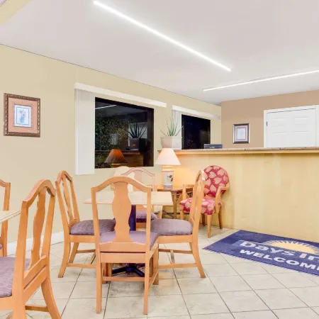 Days Inn by Wyndham Downtown Aiken