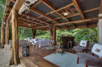 Mystic River Resort Hotels in Negroman