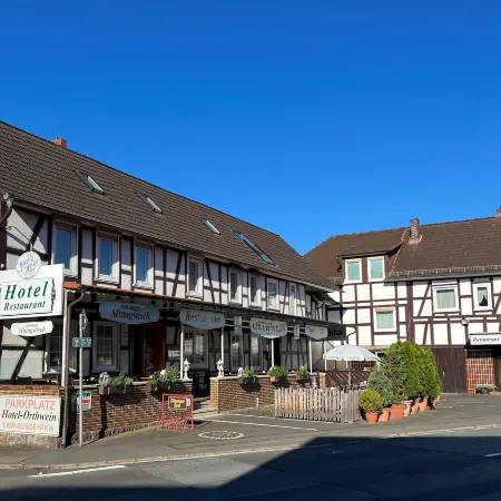 Hotel Orthwein -Kostenfreie Parkplätze- Отели в г. Кёльбе