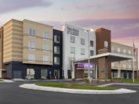 Fairfield Inn & Suites Mebane Hotels in Mebane