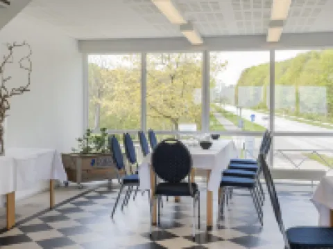 ホテル ジュエルスミンデ ストランド ヘーデンステット市のホテル