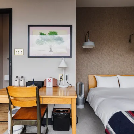 H Hotel
