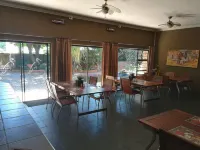 24 Onvrey Guest House - พร้อมอาหารเช้า
