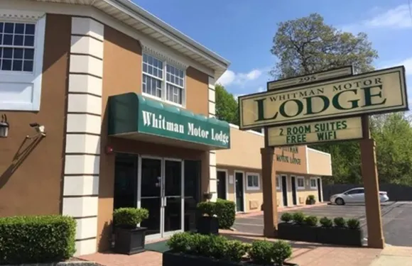 惠特曼汽車旅館