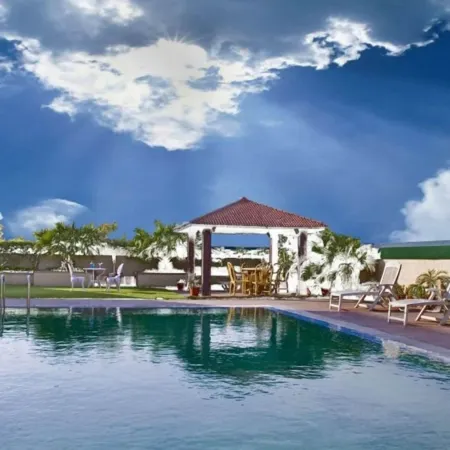 Savoy Suites Noida