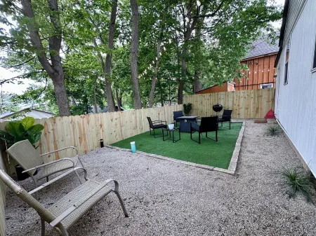 Adorable little beach house by the Surf Ballroom!