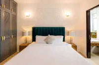 Villa Venus - 2bhk w Pvt Pool 10 Mins From Beach Hotels in Chapora