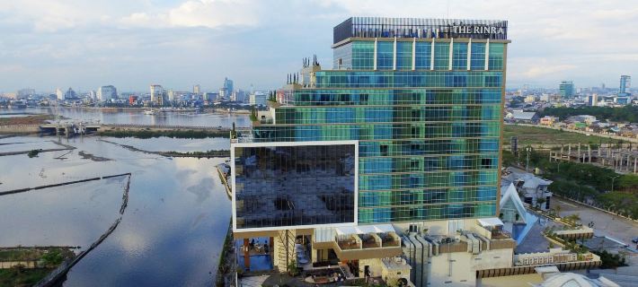 The Rinra Makassar Hotels in Makassar