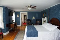 Blackberry River Inn Hotels in Salisbury