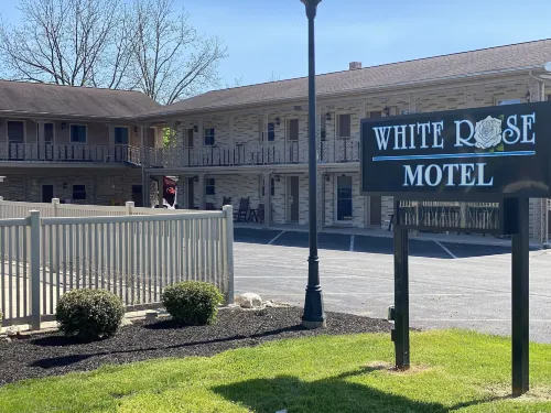 White Rose Motel - Hershey Hotels in Derry Township