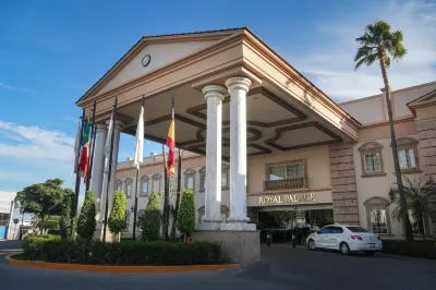 Royal Palace Hotels near Computech