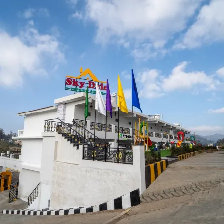 Treebo Skydale Premium Suites, 1500 Mtrs from Ooty Lake
