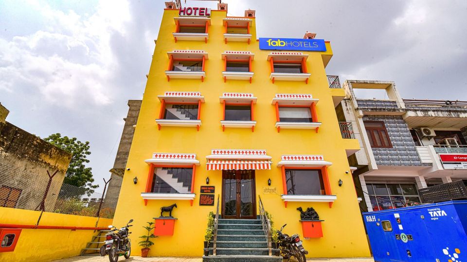 FabHotel Umrao Haveli with Pool