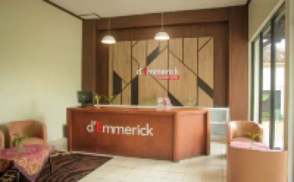 D'Emmerick Budget Hotel