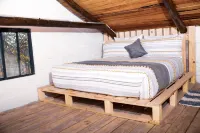 Rustic Luxury Farm Cabin Located in Hwedza - 2031 - WLAN