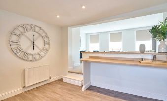 Host Stay Albert House