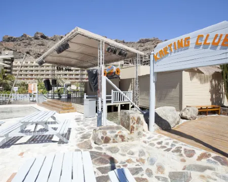 Hotel LIVVO Lago Taurito & Aquapark Hotels in Taurito