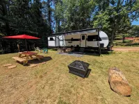 AWESOME AND FUN campground in Fairburn. GREAT FOR KIDS, CAMP FIRE, SWIMMING POOL