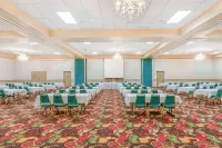 Ramada by Wyndham Grayling Hotel & Conference Center Hotel a Grayling