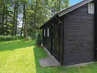 Log Cabin by Fahrsee with Lake Sauna Hotéis em Templin
