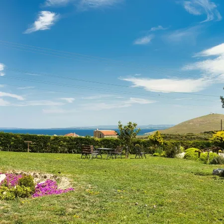 Adayel Otel & Bağ Evi