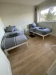 3 Bed House - Sleeps 6 - Garden - Parking - Wifi - Kitchen