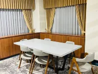 De Balen Soultan Hotel Hotel di Jonggat