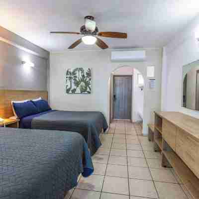 Torreblanca Beach Hotel and Suites Guayabitos - Desayuno y Comida Incluido Rooms