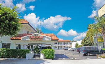 Hawthorne Plaza Inn Near LAX