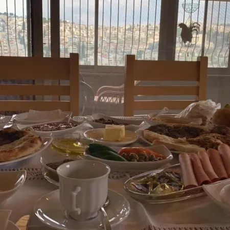 Cozy Wood Apartment with Great View to Nazareth