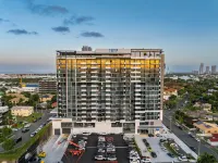 TRYP by Wyndham Southport Gold Coast Hotel di Southport