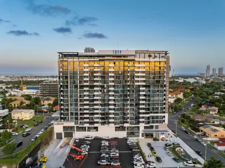 TRYP by Wyndham Southport Gold Coast Отели рядом с достопримечательностью «Chinatown, Gold Coast»