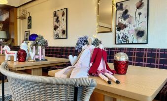 Apart Hotel Goldener Hahn Baiersbronn, Ferienwohnungen | Frühstück, Sauna & Indoorpool