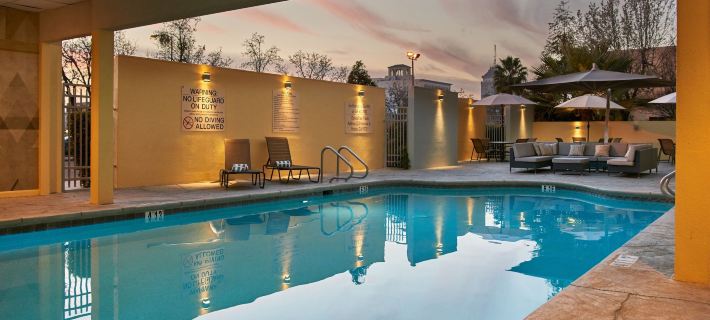 DoubleTree by Hilton Fresno Convention Center Hotels in Fresno