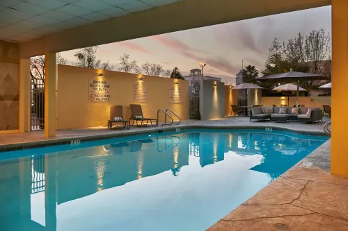 DoubleTree by Hilton Fresno Convention Center Hotels in Fresno