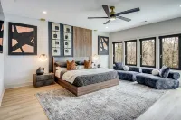 Serenity Estates 5Br Modern Retreat Hotels near World Changers Church International