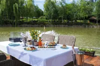 Windmills Resort - breakfast