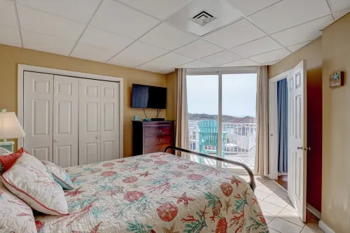 Heated Covered Pool and Gorgeous Ocean Views - Inviting Coastal Retreat