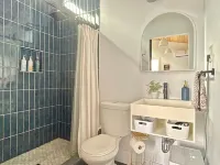 Cozy Patio and Luxurious Amenities - Charming Modern Studio