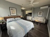 Spacious little condo at SML- Mariner's Landing Resort Hotel a Bedford County