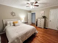 Comfy & Cozy Home in Weaver!