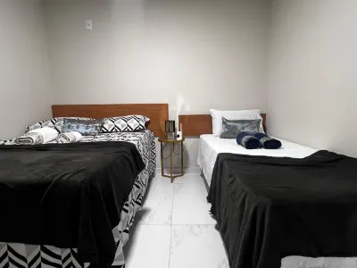 Apartamento em Frente ao Shopping Itaguaçu Hotels near Tem na Casa