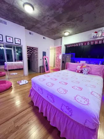 Pink Hello Kitty Studio In Midtown Atlanta!