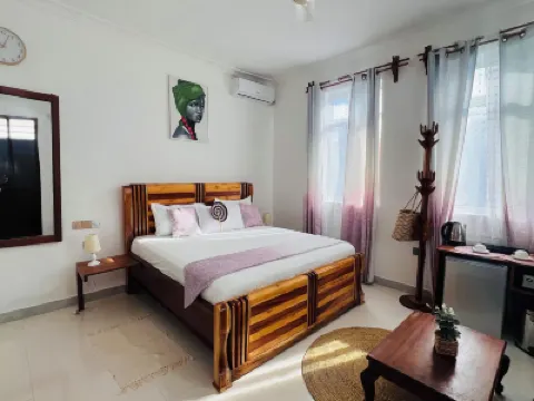 努恩維海灘前 酒店